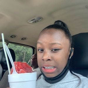 Meet your Posher, Kyla